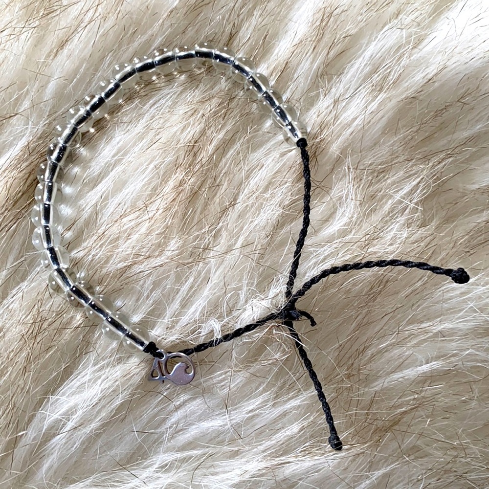 4Ocean Bracelet with black rope EUC